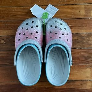 NWT Crocs Classic Glitter Clog - Size 6